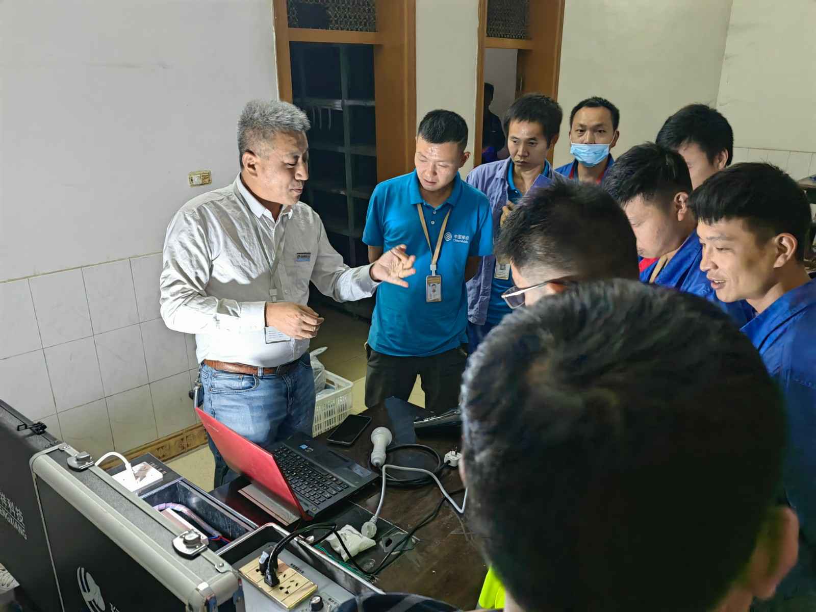 昆明文昊中小企业服务有限公司为中移铁通有限公司安全用电培训